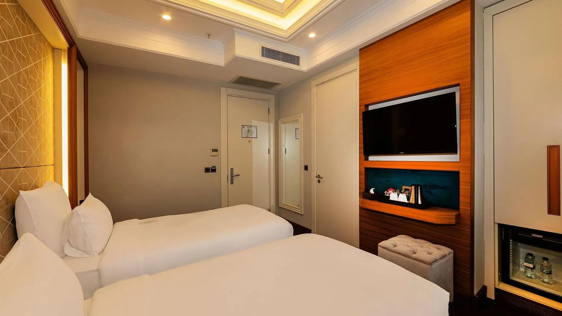 Mercure Istanbul Sirkeci 4*,